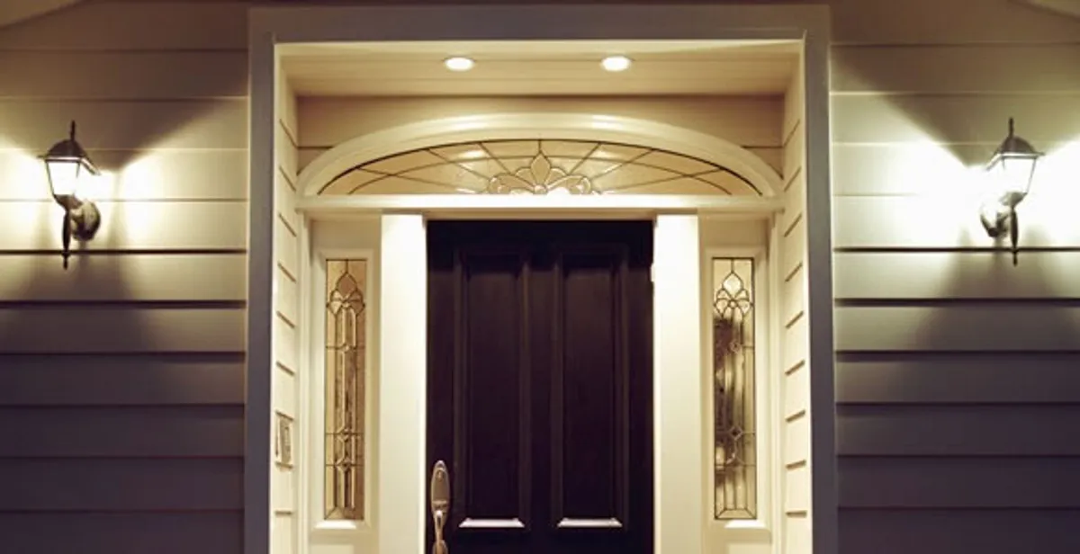 security light installation services with professionally installed entryway lighting in Mountain View, CA